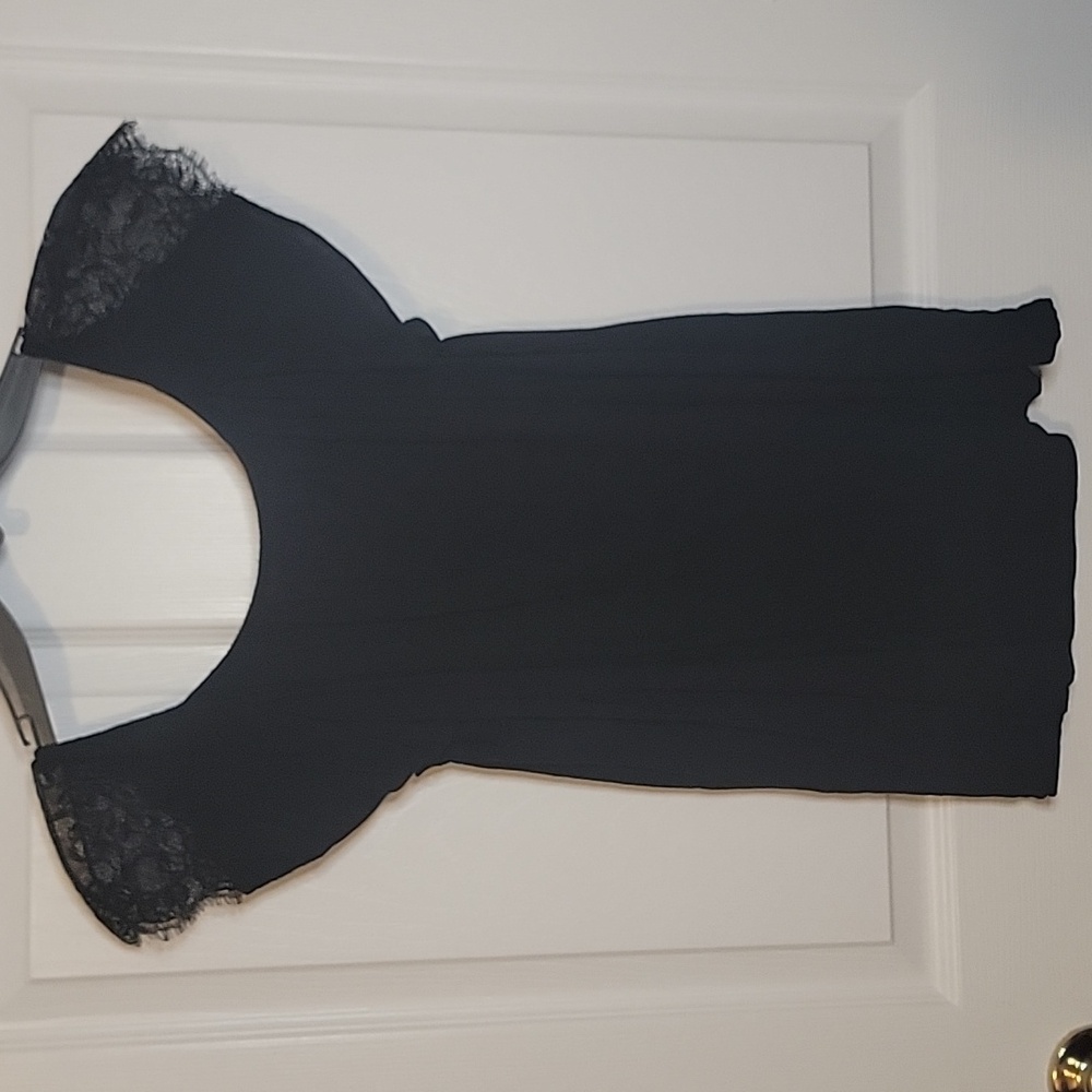 Express S Black Lace Sleeve Top